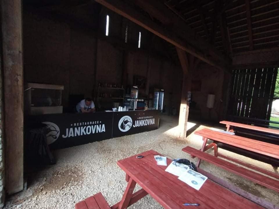 Pivovar Maly Janek - Restaurace, Penzion A Stany Jince Esterno foto